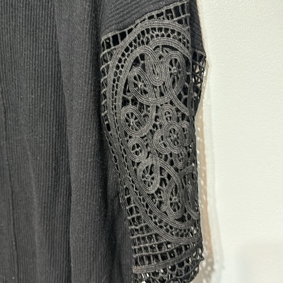 Express sweater - Picture 3 of 4